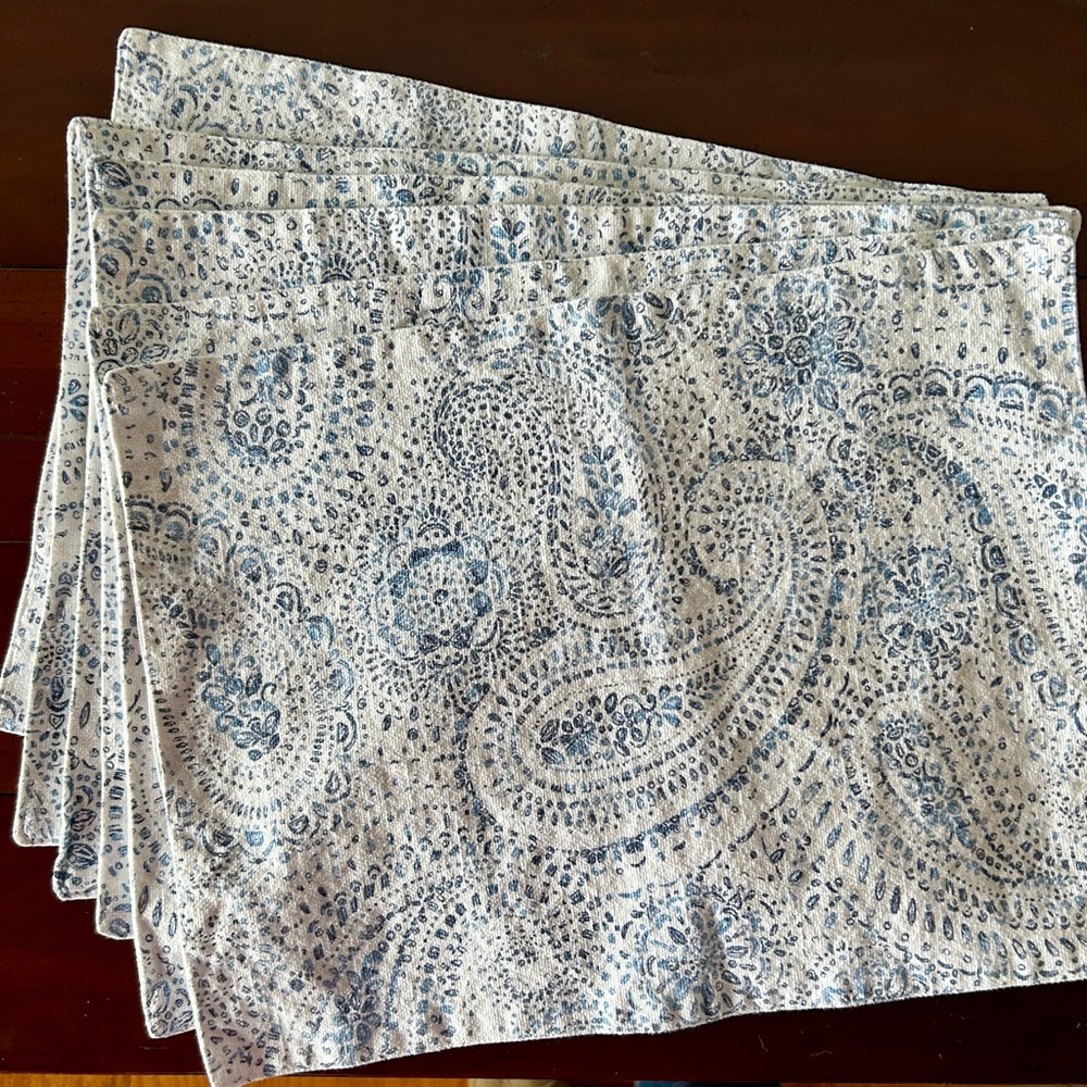 Set of 6 The Farmhouse Rachel Ashwell cotton blue on white paisley placemats